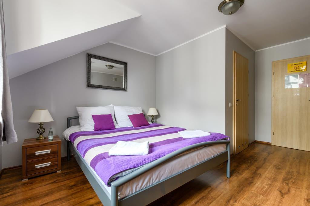 Hostel Krokodyl Warsawa Bagian luar foto