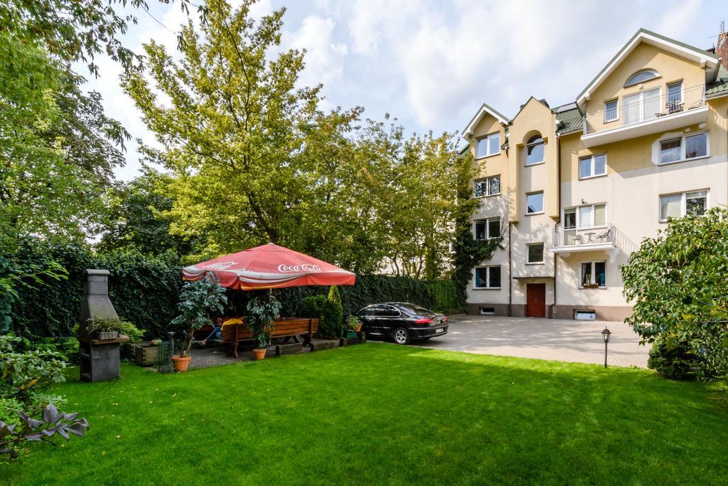 Hostel Krokodyl Warsawa Bagian luar foto