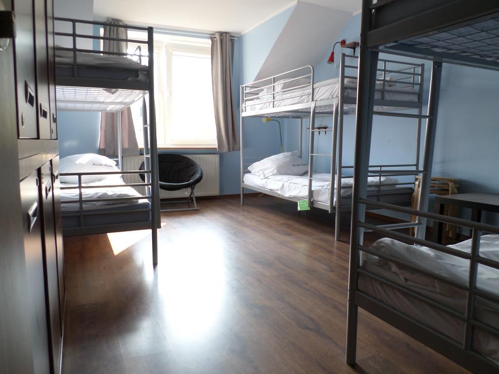 Hostel Krokodyl Warsawa Bagian luar foto