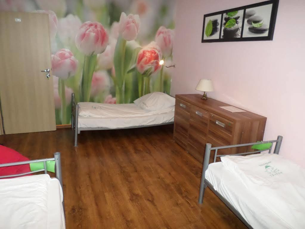 Hostel Krokodyl Warsawa Bagian luar foto