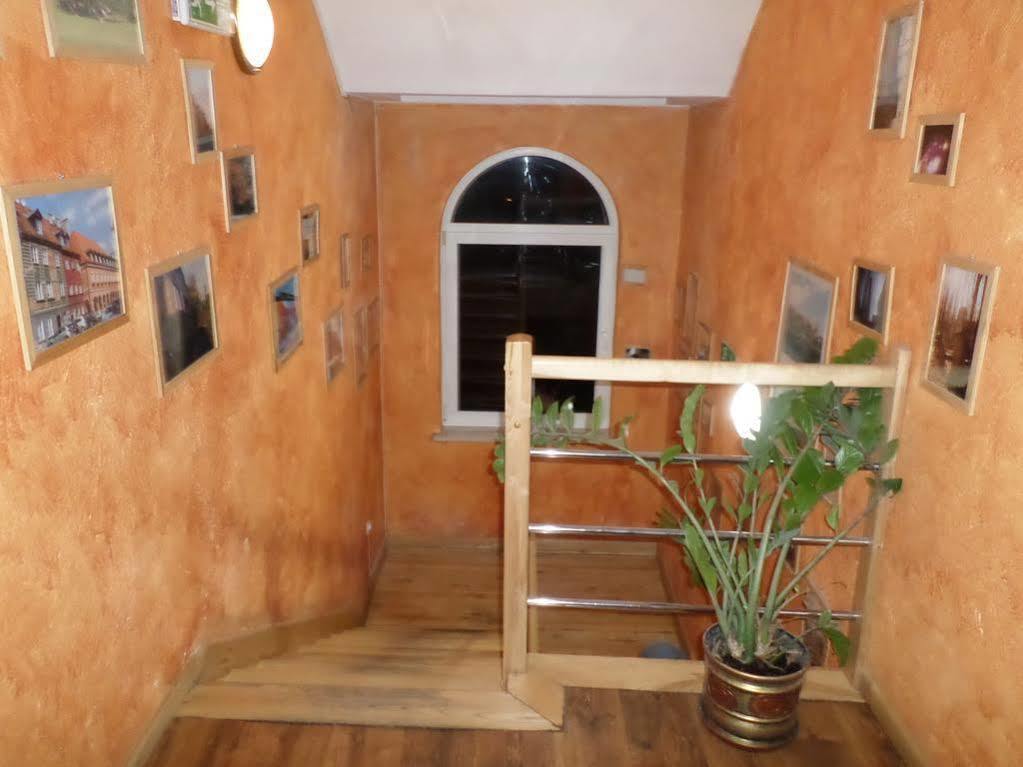 Hostel Krokodyl Warsawa Bagian luar foto