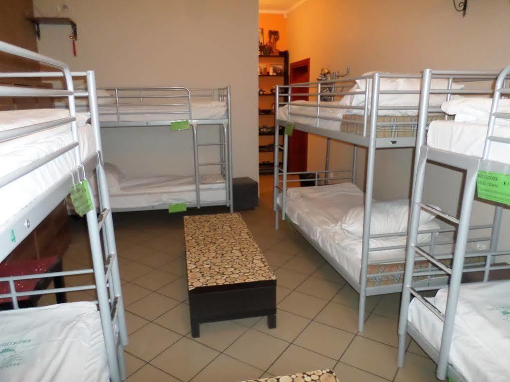 Hostel Krokodyl Warsawa Bagian luar foto