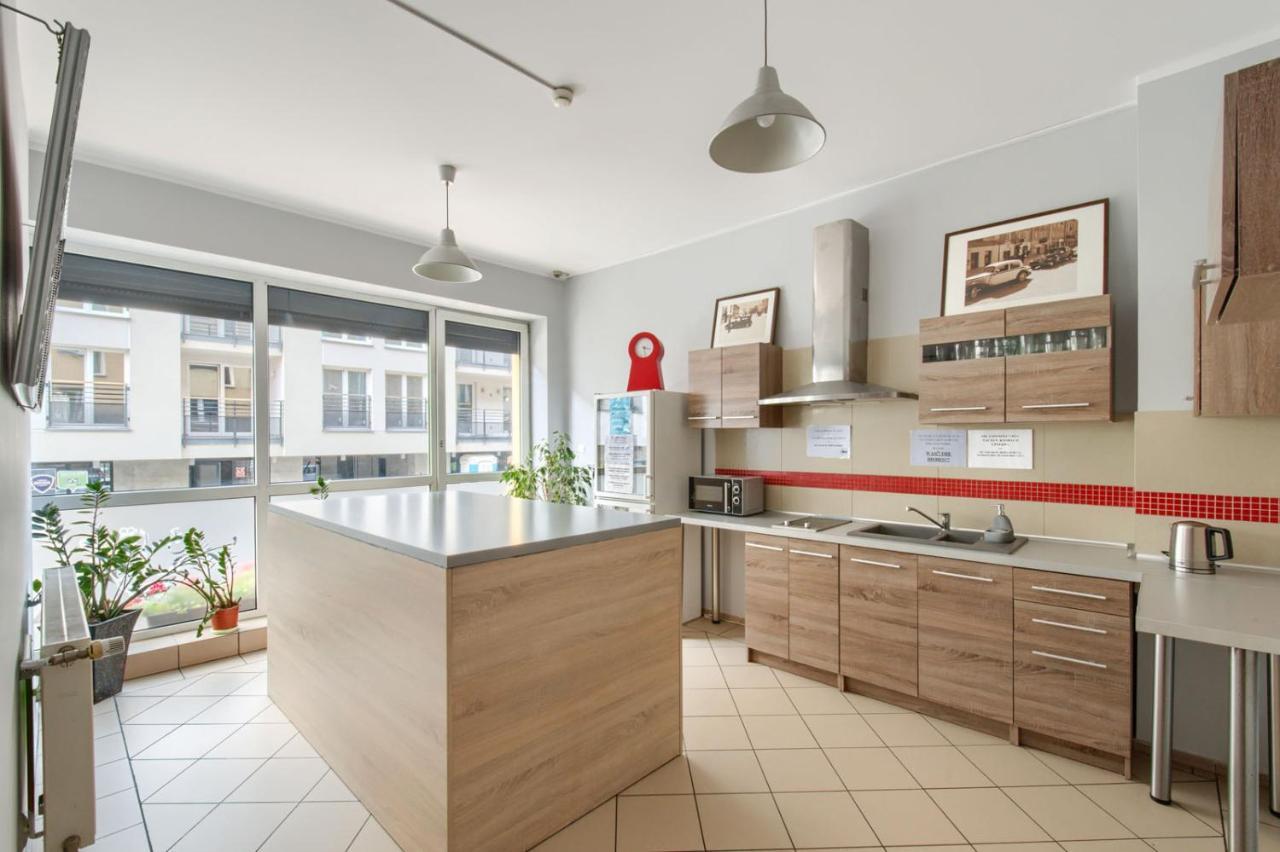 Hostel Krokodyl Warsawa Bagian luar foto
