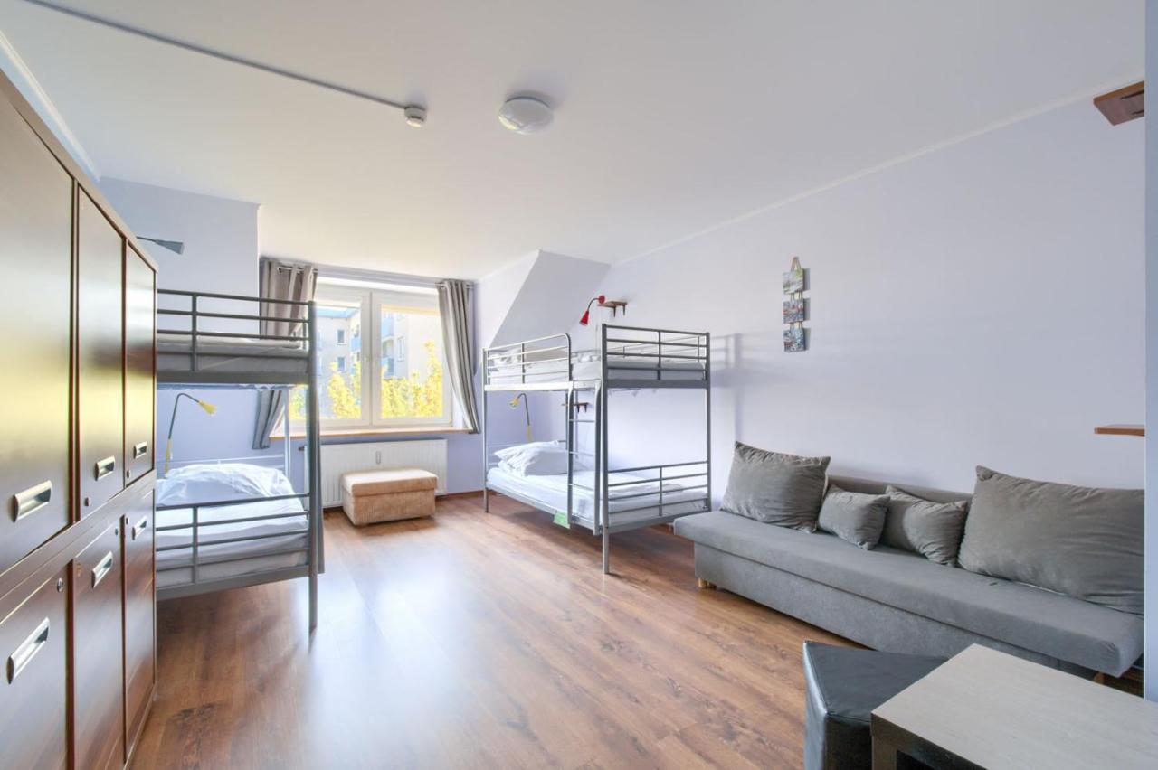 Hostel Krokodyl Warsawa Bagian luar foto