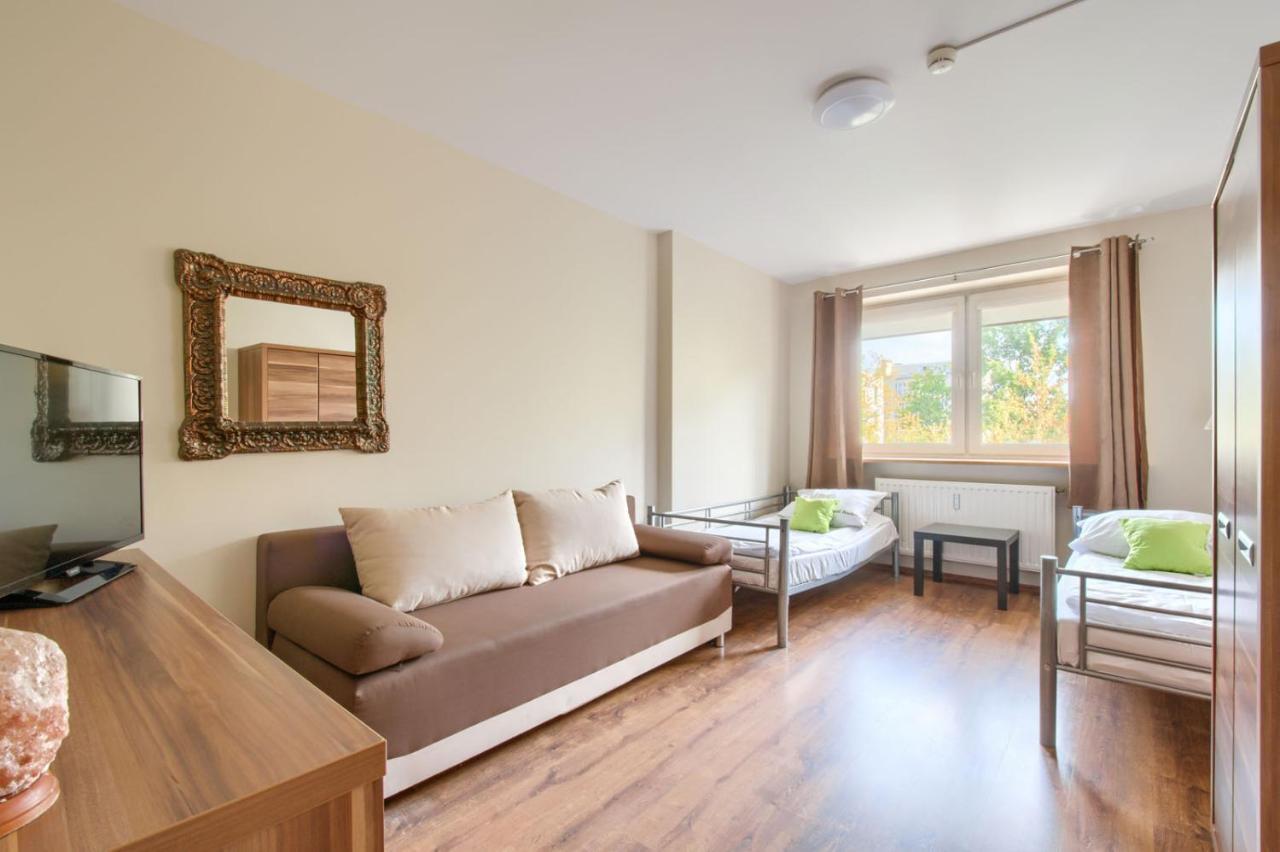 Hostel Krokodyl Warsawa Bagian luar foto
